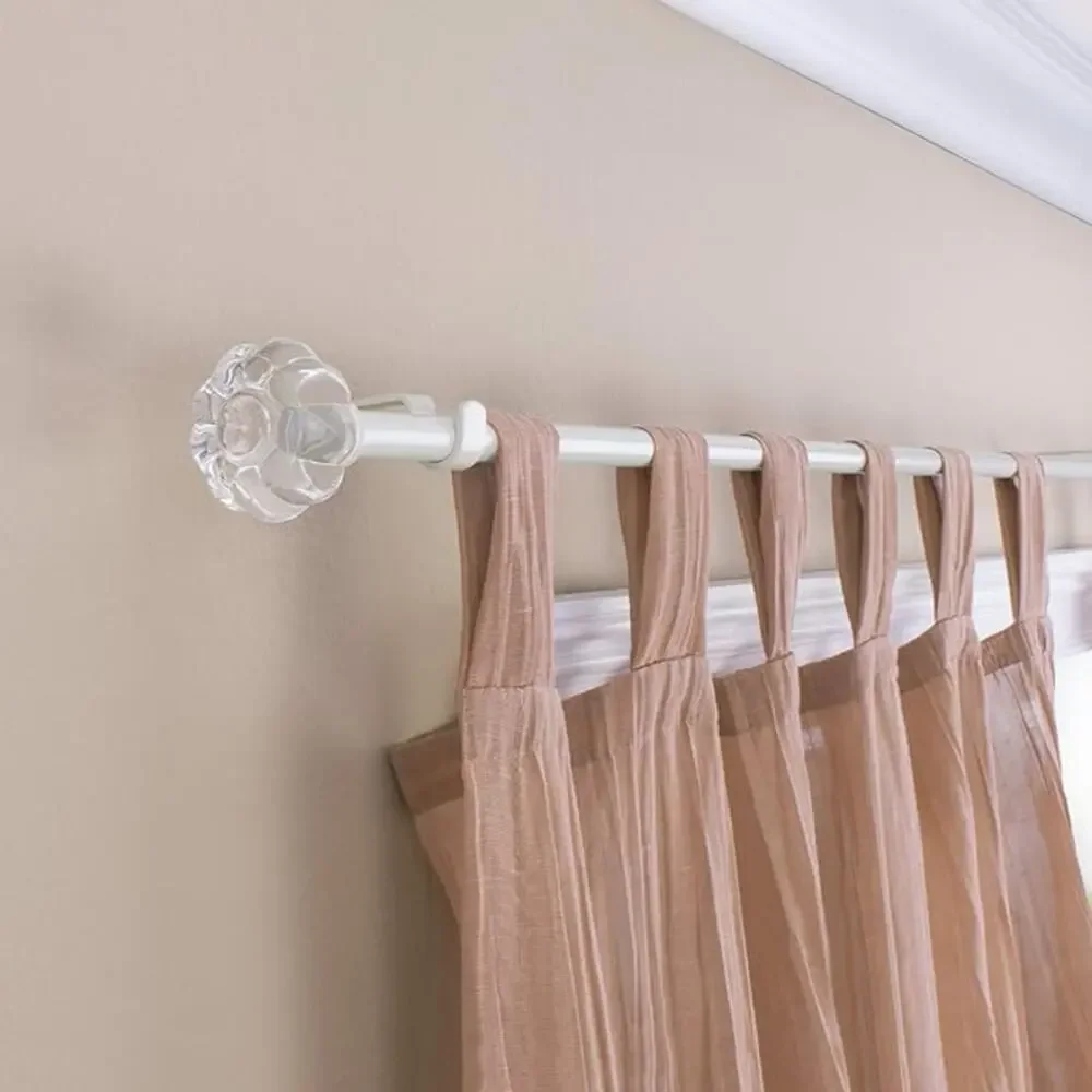 Beme adjustable curtain